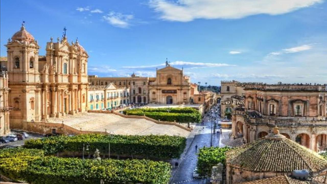 شقة La Casa Dei Limoni Con Piscina نوتو الغرفة الصورة